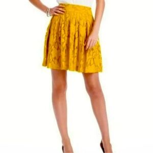 Ann Taylor LOFT Mustard Marigold Yellow Floral Lace Full Skater Mini Skirt S 8